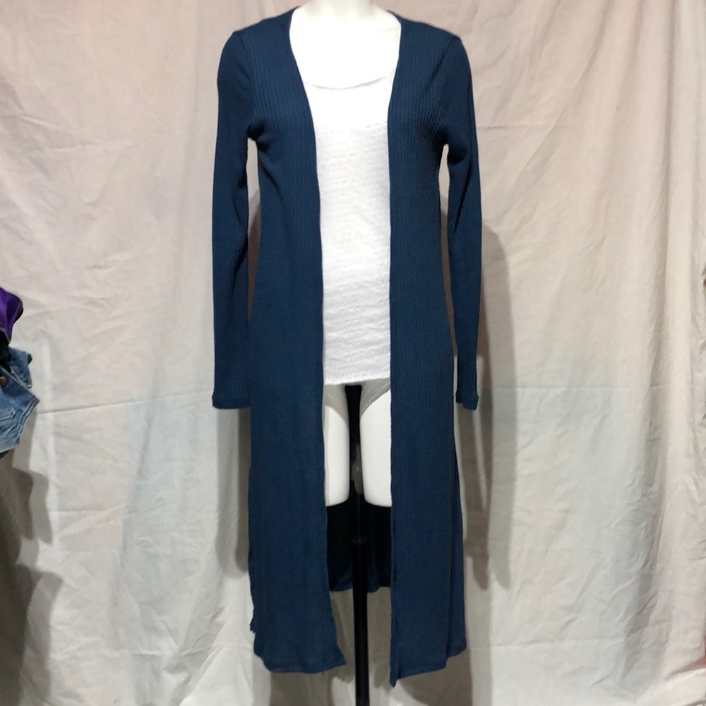 NWOT IRIS Blue MEDIUM 95% rayon 5% spandex cardigan